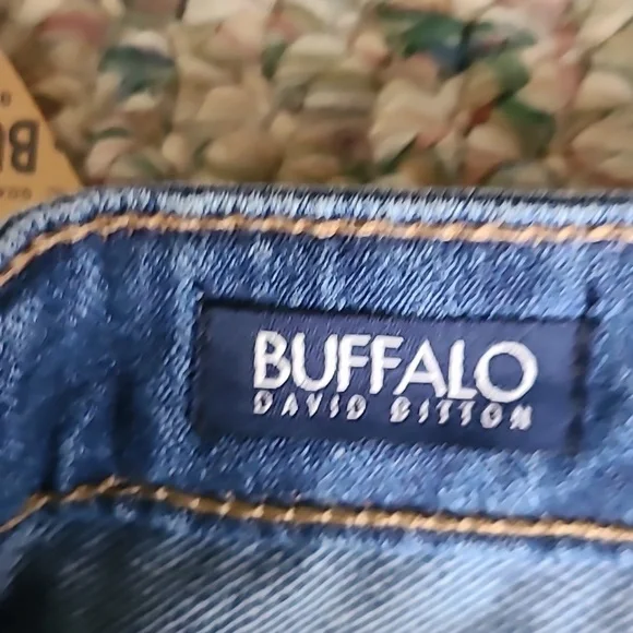 BUFFALO DAVID BITTON BRAND WOMEN'S BLUE JEANS SIZE 28 - Picture 6 of 16